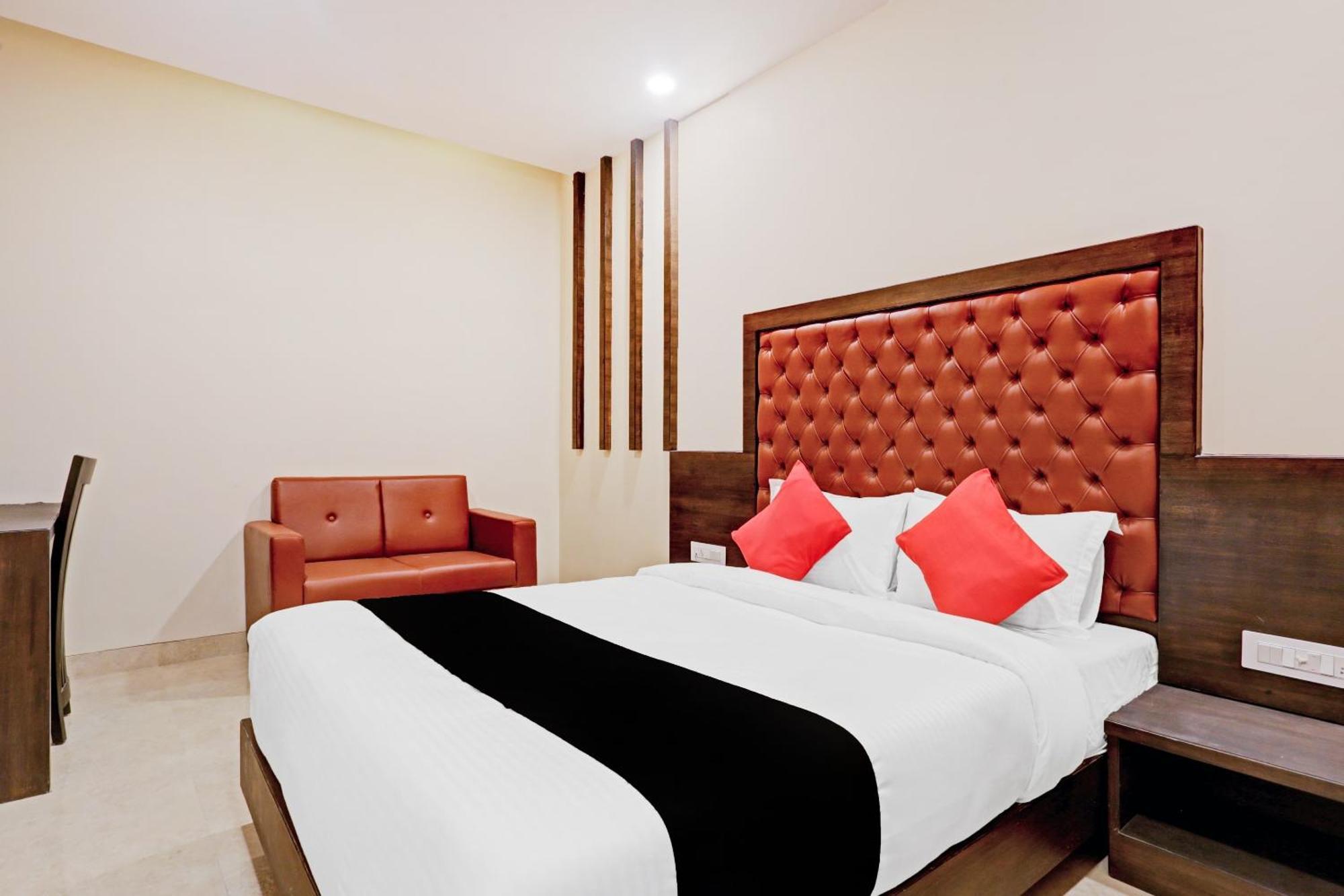 Capital O 80951 Hotel Vertigo Suite Βομβάη Εξωτερικό φωτογραφία