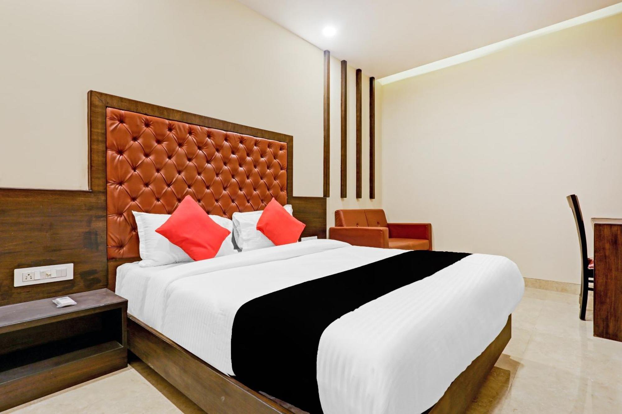 Capital O 80951 Hotel Vertigo Suite Βομβάη Εξωτερικό φωτογραφία