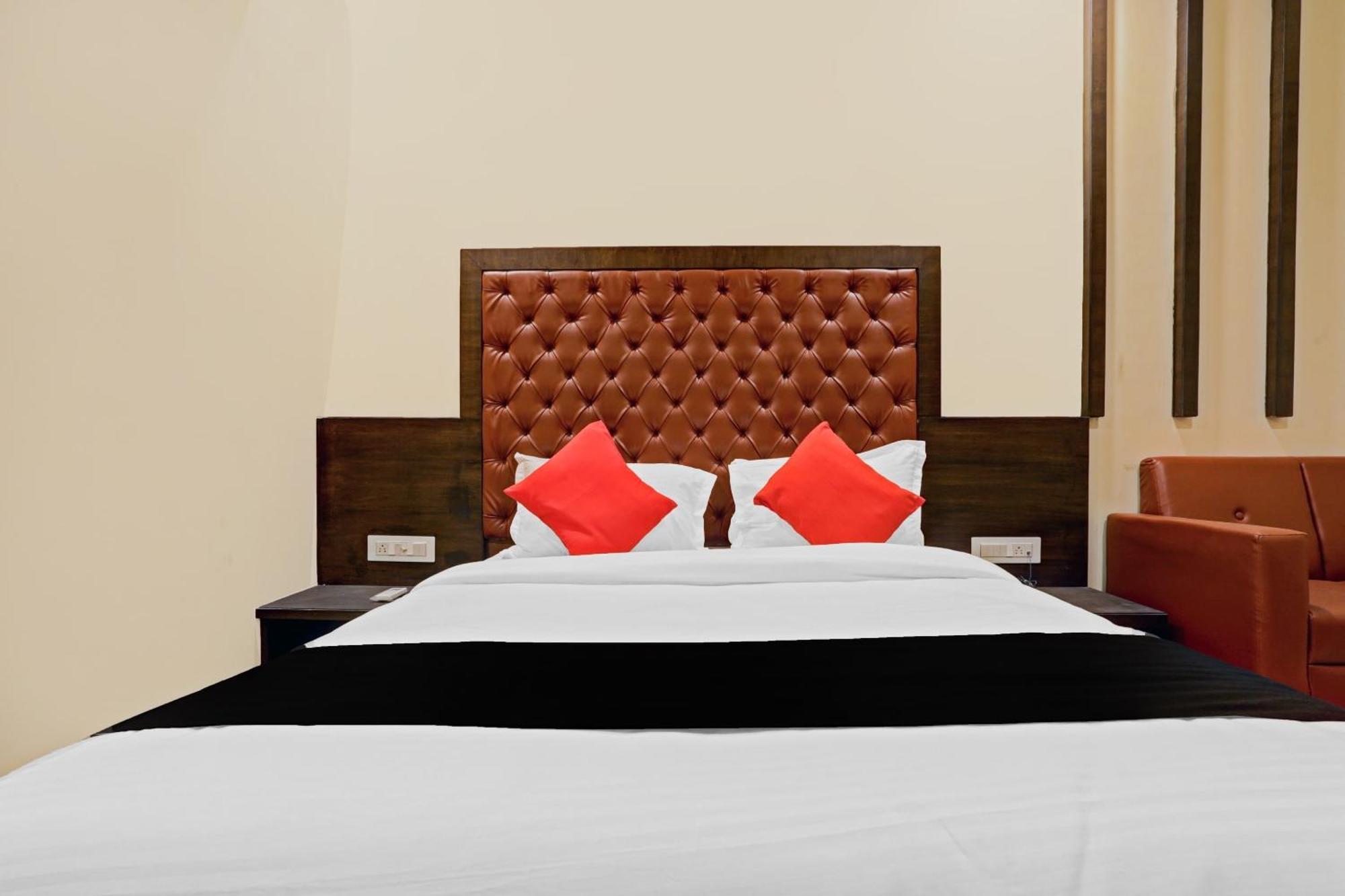 Capital O 80951 Hotel Vertigo Suite Βομβάη Εξωτερικό φωτογραφία